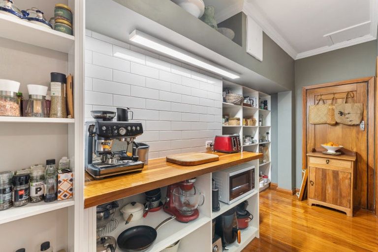 Photo of property in 82 Tikorangi Road, Tikorangi, Waitara, 4383