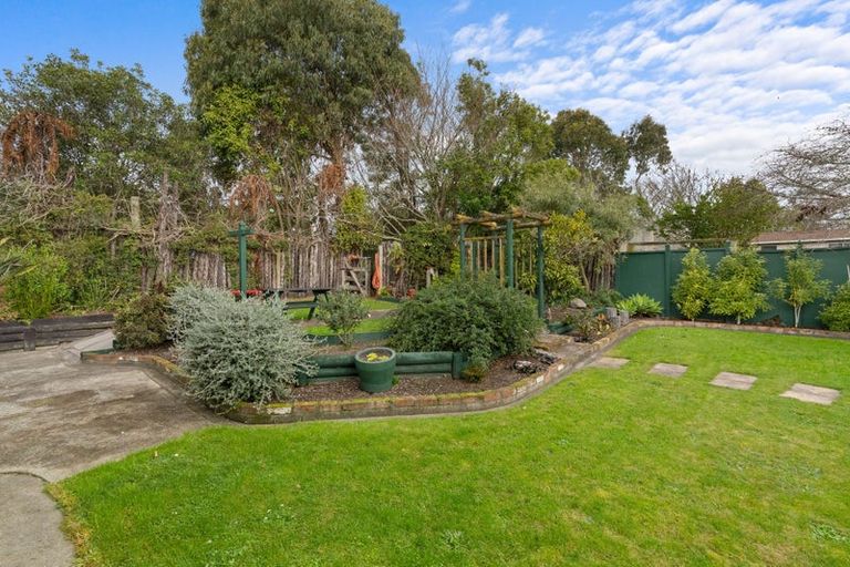 Photo of property in 24 Koputaroa Road, Levin, 5575