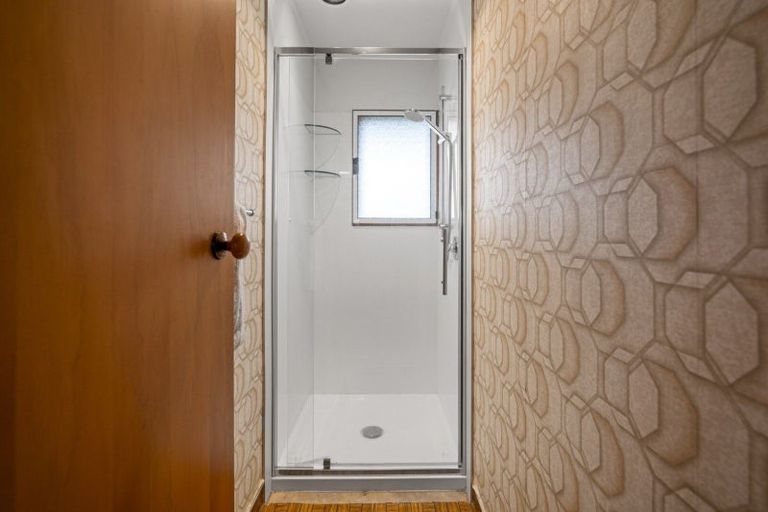 Photo of property in 29 Omokoroa Road, Omokoroa, 3114