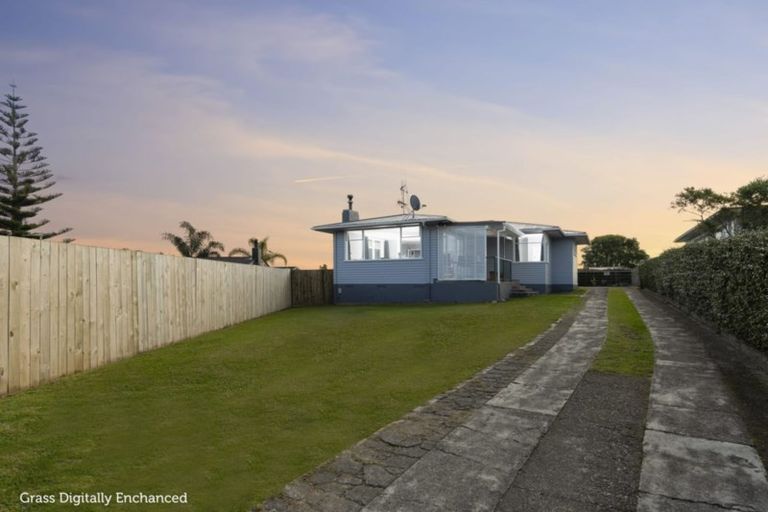 Photo of property in 17a Stirling Grove, Greerton, Tauranga, 3112