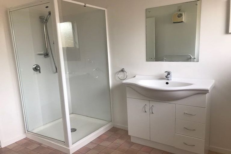 Photo of property in 2/4 Aylmer Court, Eastern Beach, Auckland, 2012