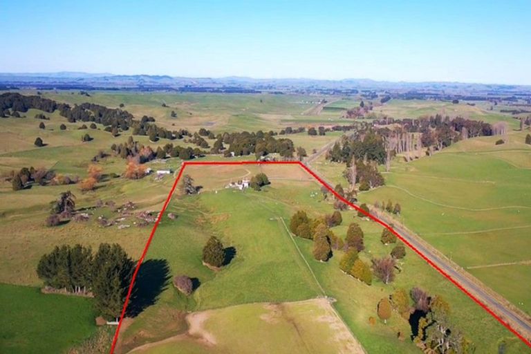 Photo of property in 574 Pettit Valley Road, Ongaonga, 4278