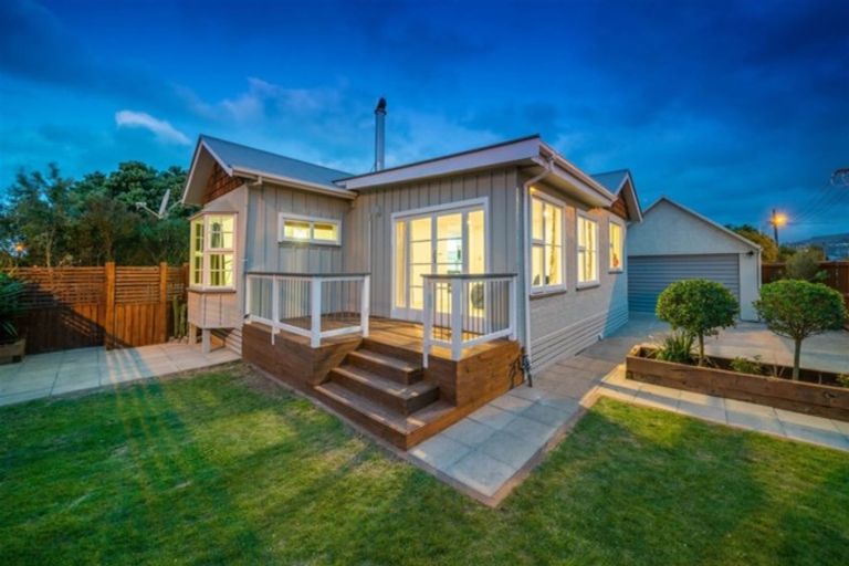 Photo of property in 297 Estuary Road, South New Brighton, Christchurch, 8062