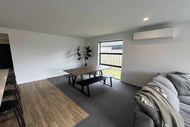 Photo of property in 8 Eileen Way, Rolleston, 7615