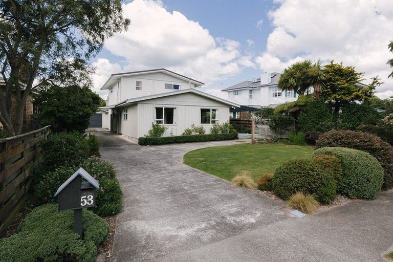 Photo of property in 53 Wikiriwhi Crescent, Awapuni, Palmerston North, 4412