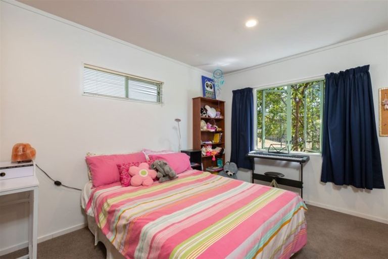 Photo of property in 4 Robinia Place, Snells Beach, 0920