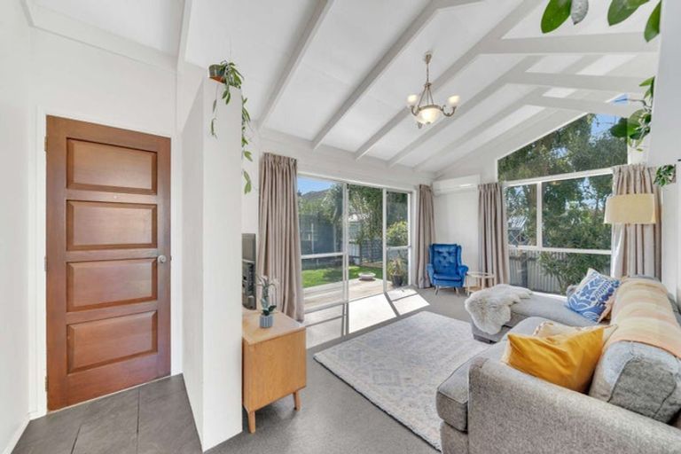 Photo of property in 9a Stuart Street, Holmes Hill, Oamaru, 9401