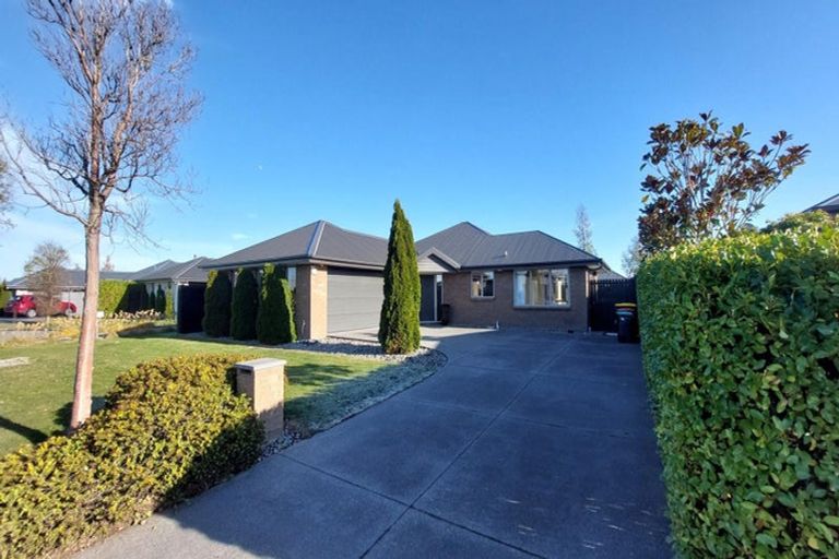 Photo of property in 6 Belgrave Close, Halswell, Christchurch, 8025