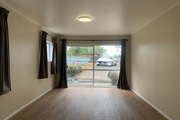 Photo of property in 45 Royal Road, Massey, Auckland, 0614