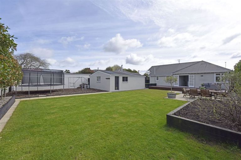 Photo of property in 18 Somerfield Street, Somerfield, Christchurch, 8024