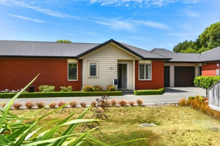 Photo of property in 44 Streamside Court, Woolston, Christchurch, 8062