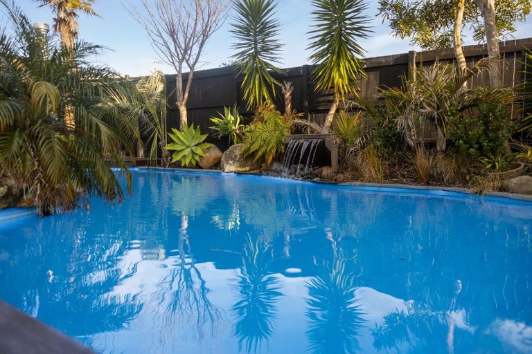 Photo of property in 1222 Papamoa Beach Road, Papamoa Beach, Papamoa, 3118