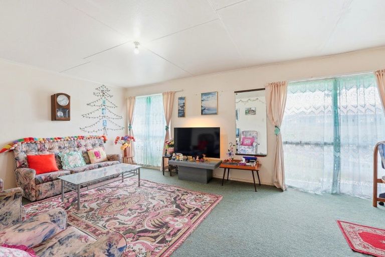 Photo of property in 8 Cascade Crescent, Westbrook, Palmerston North, 4412