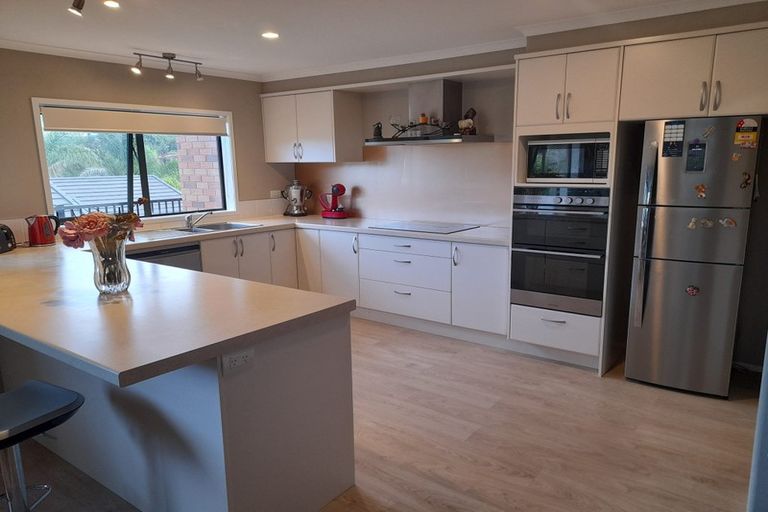 Photo of property in 14 Tieke Place, Horahora, Whangarei, 0110