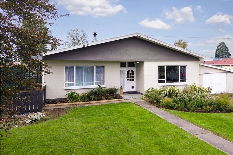 Photo of property in 26 Parsonage Road, Waimate, 7924