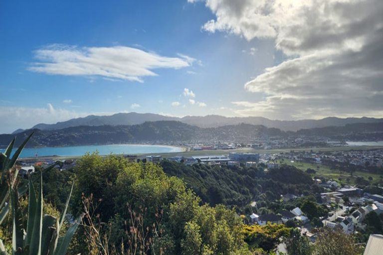 Photo of property in 75 Sidlaw Street, Strathmore Park, Wellington, 6022