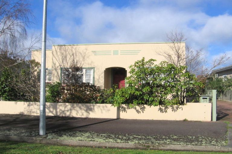 Photo of property in 34 Rongopai Street, Palmerston North, 4414