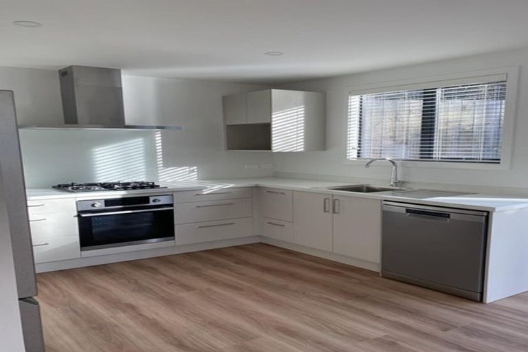 Photo of property in 77 Oregon Drive, Kelvin Heights, Queenstown, 9300