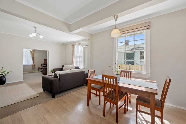 Photo of property in 13 Karaka Street, Helensville, 0800