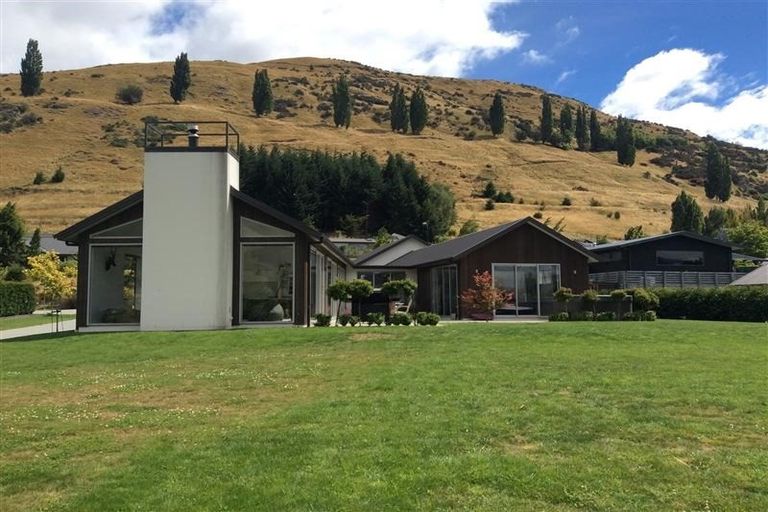 Photo of property in 1 Bridgewell Lane, Lower Shotover, Queenstown, 9371