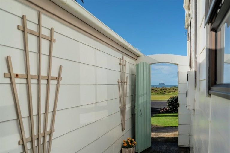 Photo of property in 74 Buffalo Beach Sh25 Road, Whitianga, 3510
