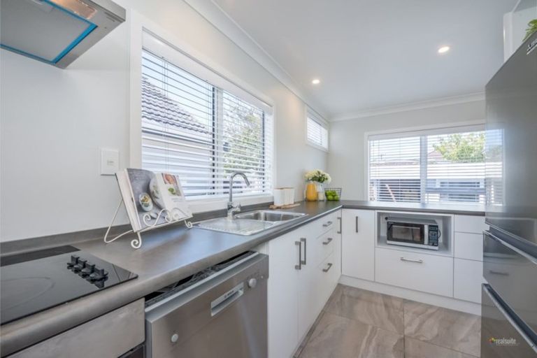 Photo of property in 20a Plunket Avenue, Papatoetoe, Auckland, 2104