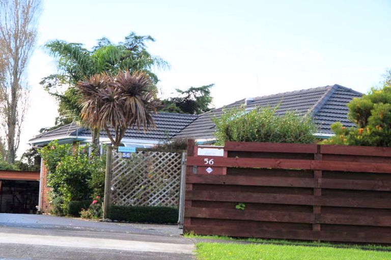 Photo of property in 56 Botany Road, Botany Downs, Auckland, 2010
