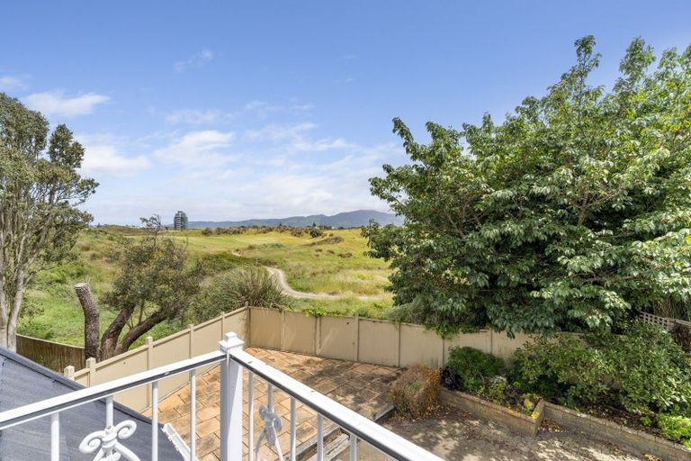 Photo of property in 25 Callender Terrace, Paraparaumu Beach, Paraparaumu, 5032