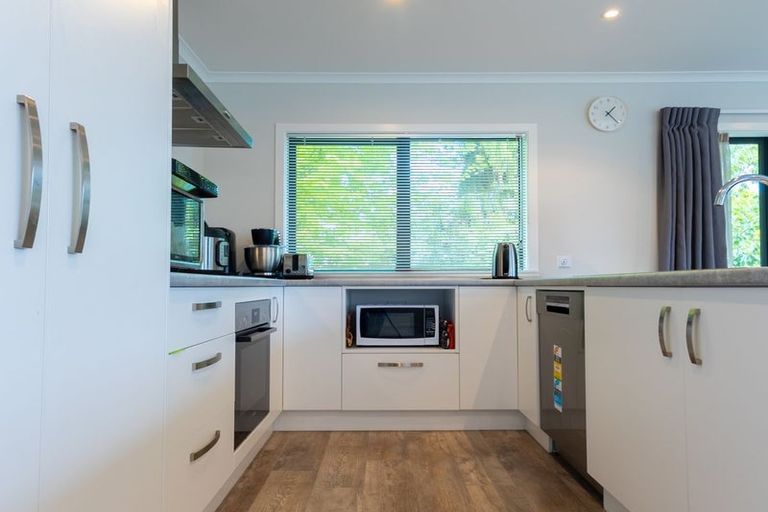 Photo of property in 16a Utauta Street, Waikanae, 5036