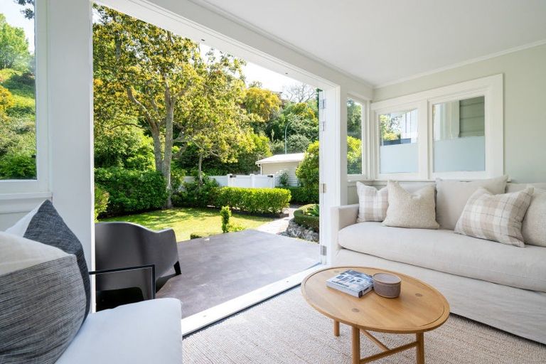 Photo of property in 55 Milton Road, Bluff Hill, Napier, 4110