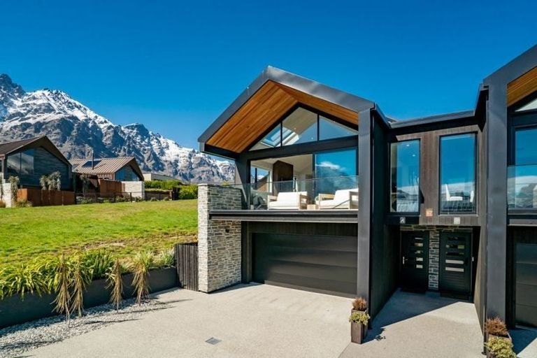 Photo of property in 47a Mcadam Drive, Jacks Point, Queenstown, 9371