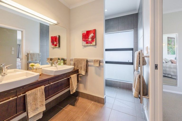 Photo of property in 38 Jg Wilson Drive, Waipukurau, 4281
