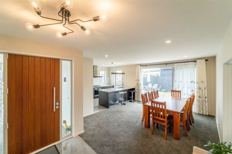 Photo of property in 19 Little Gem Road, Hornby, Christchurch, 8025