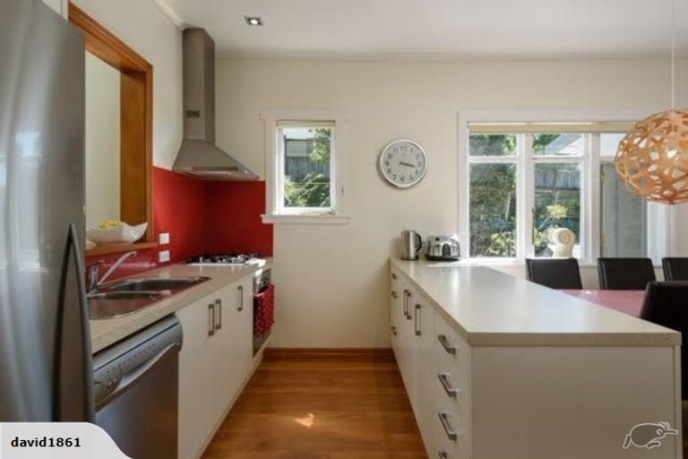 Photo of property in 11 Albemarle Road, Northland, Wellington, 6012