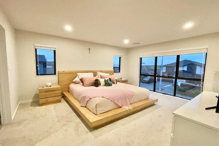 Photo of property in 10 Keel Street, Long Bay, Auckland, 0630