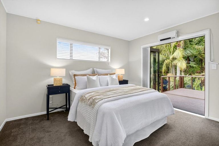 Photo of property in 11 Longview Rise, Massey, Auckland, 0614