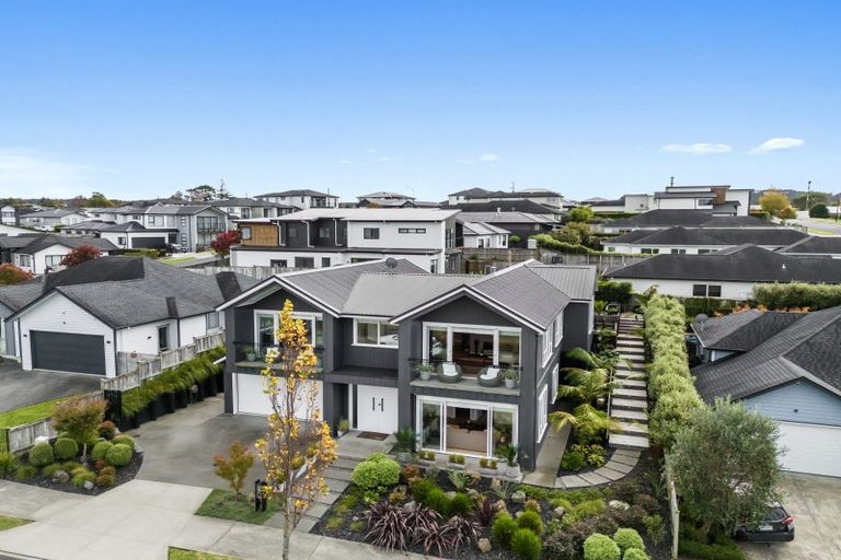 Photo of property in 61 Pitoitoi Drive, Riverhead, 0820