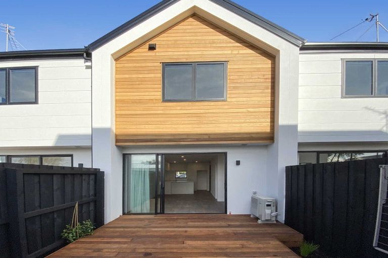 Photo of property in 3/95 Linwood Avenue, Linwood, Christchurch, 8011