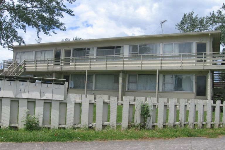 Photo of property in 52 Wyllie Road, Papatoetoe, Auckland, 2025