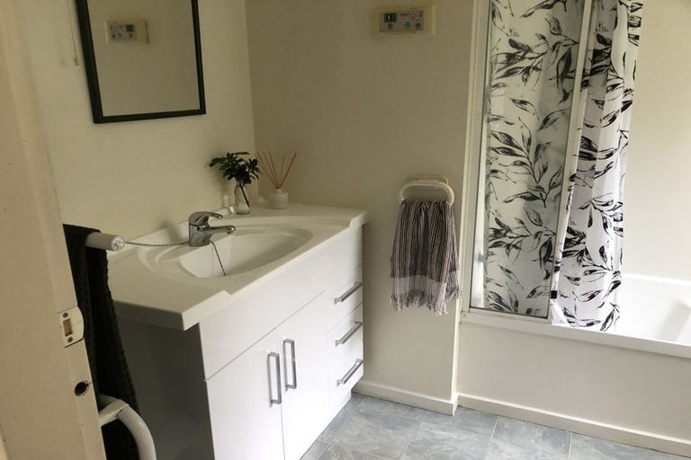 Photo of property in 26a Rhine Street, Island Bay, Wellington, 6023