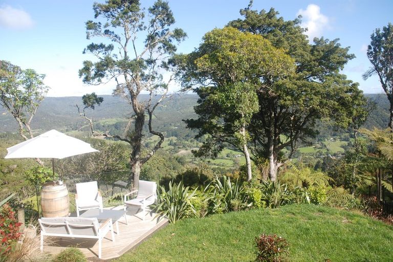 Photo of property in 45 Jonkers Road, Waitakere, Henderson, 0782