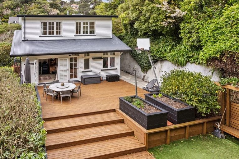 Photo of property in 37 Oban Street, Wadestown, Wellington, 6012