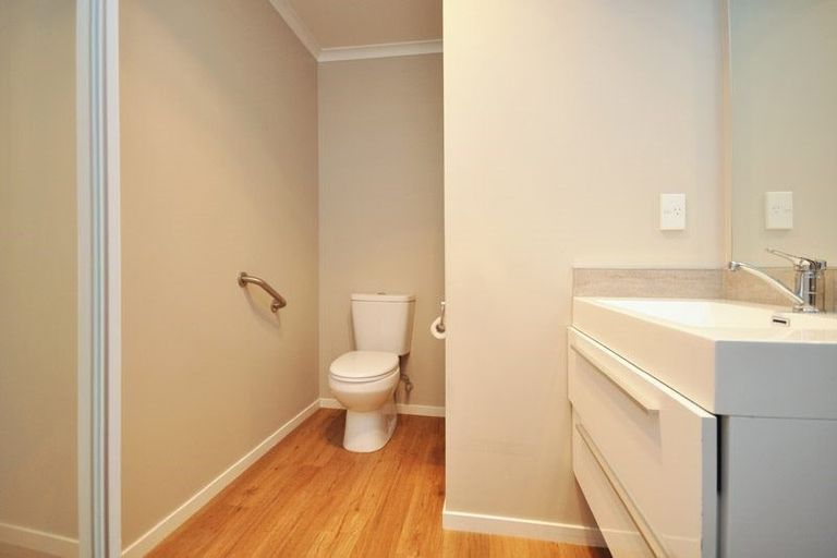 Photo of property in 1/27 Jones Crescent, Melville, Hamilton, 3206