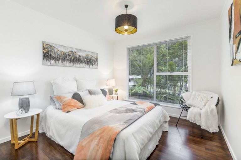 Photo of property in 18 Ngaio Road, Titirangi, Auckland, 0604