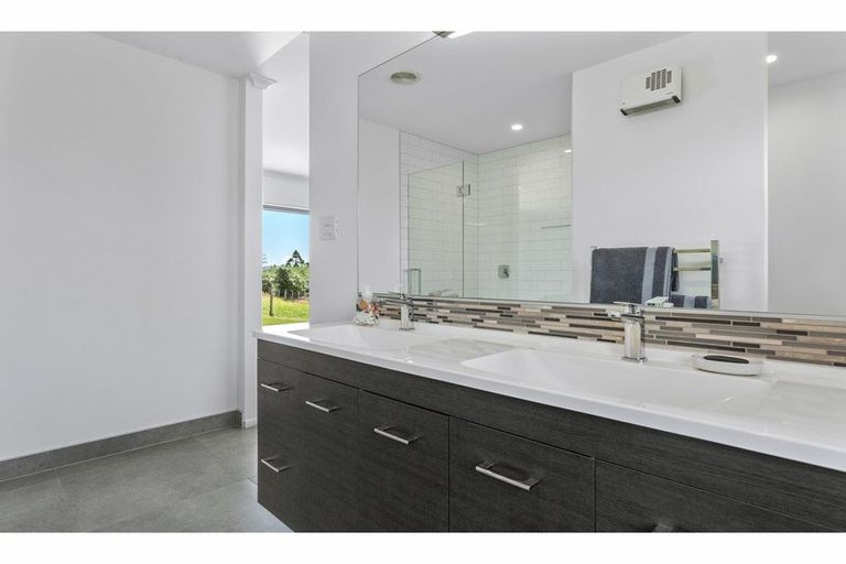 Photo of property in 20 Roku Rise, Kaukapakapa, 0873