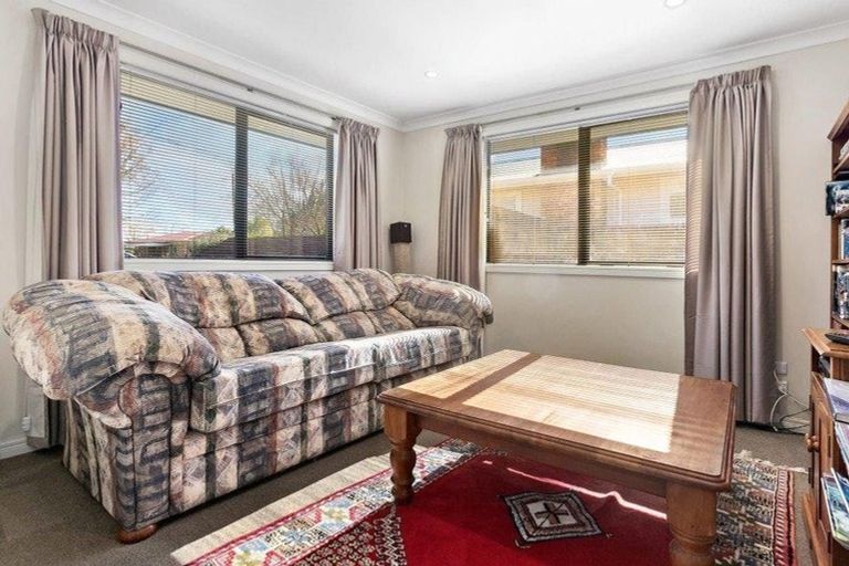 Photo of property in 32 Laurie Avenue, Papakura, 2110