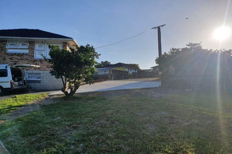 Photo of property in 33a Woodglen Road, Glen Eden, Auckland, 0602