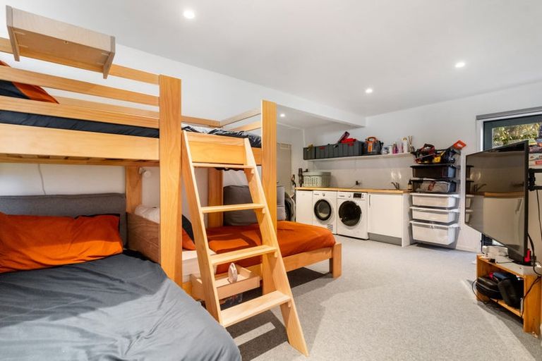 Photo of property in 1/3 Swann Beach Road, Stanmore Bay, Whangaparaoa, 0932