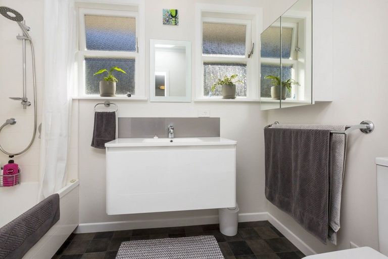 Photo of property in 31 Tilbury Street, Fairfield, Lower Hutt, 5011