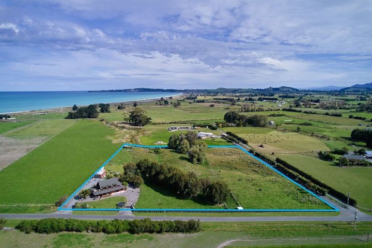 Photo of property in 61 Harnetts Road, Kaikoura Flat, Kaikoura, 7371